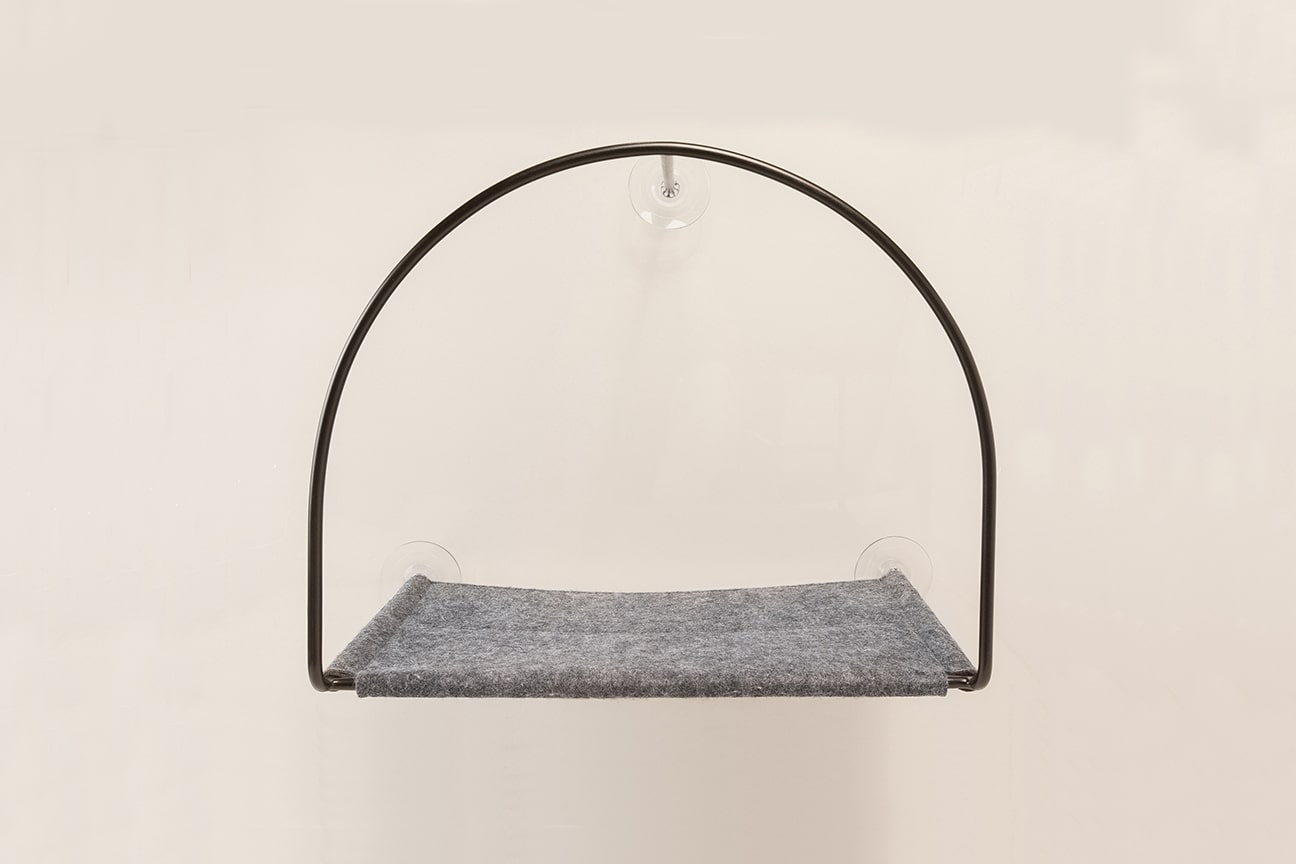 Cat Window Hammock with Suction Cups - 30lb Capacity Elevated Perch for Glass Windows