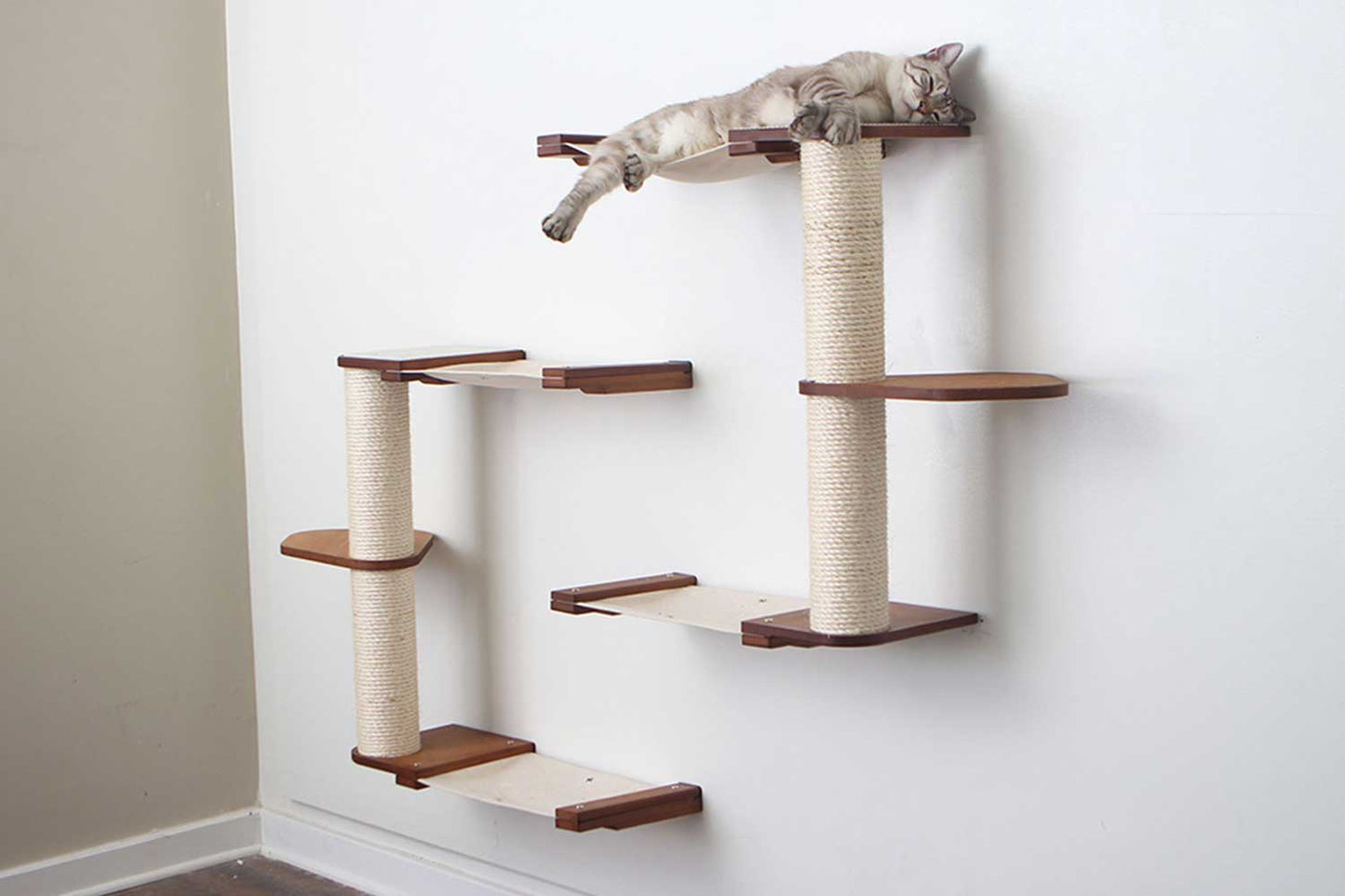 Wall-Mounted Cat Tree with Scratching Post & Hammock System