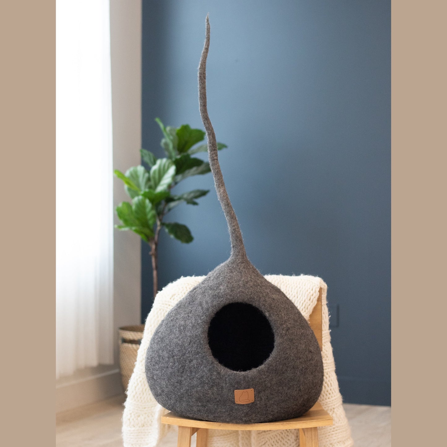 Stone Gray | Tail Style Cave
