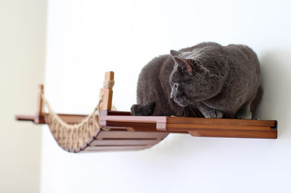 Wall-Mounted Cat Bridge - Flexible Crossing System with Safety Railings