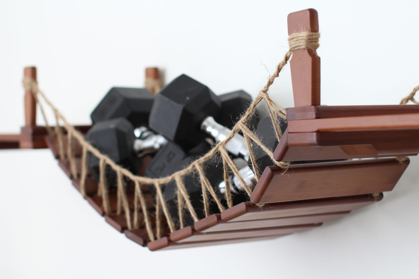 Wall-Mounted Cat Bridge - Flexible Crossing System with Safety Railings